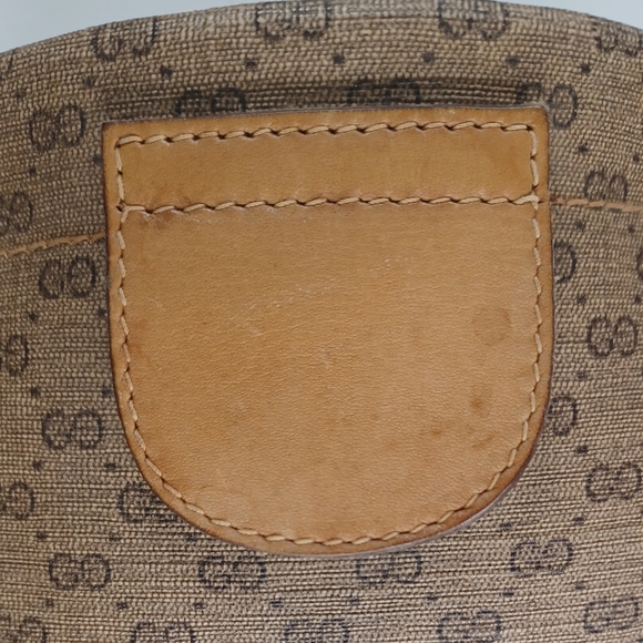 Gucci monogram clutch EUC - Picture 12 of 14
